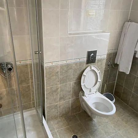 Апартамент Lovely 3 Bedroom Flat - Ravda Sun Sea 2